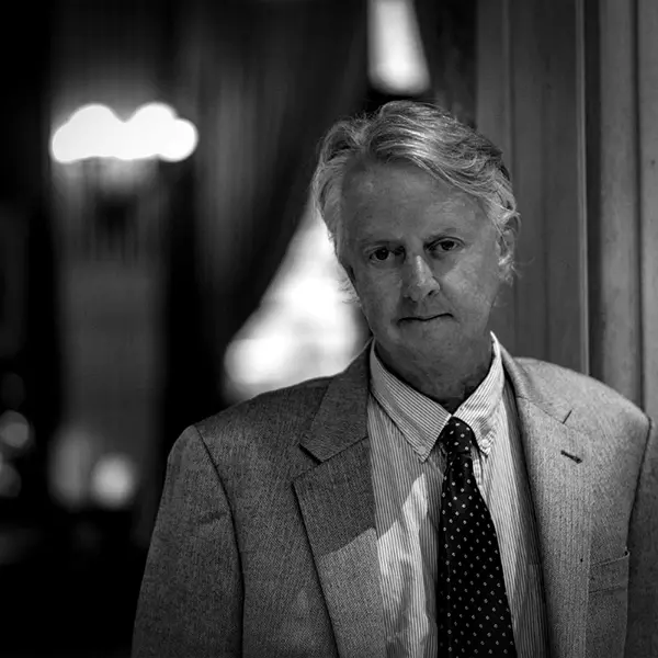 Gray Hollett headshot